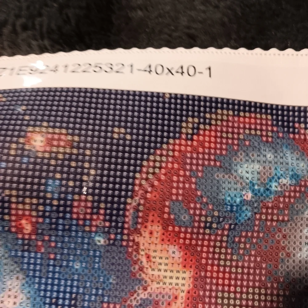 Diamond Painting Kit with Blue and Red Colors